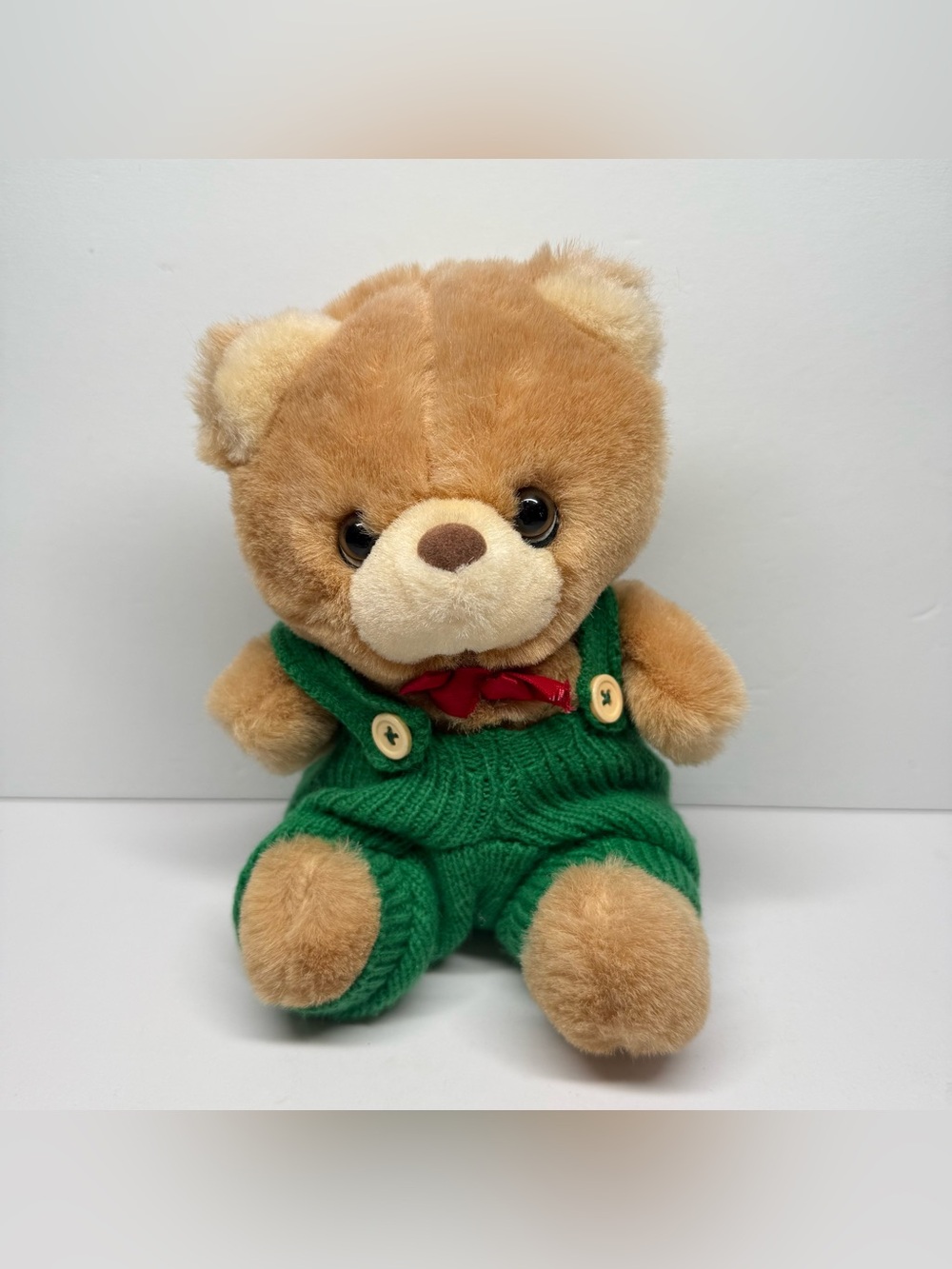 Vintage 1986 Applause Wallace Berrie Brown Teddy Bear Toy Plush w Green Overalls